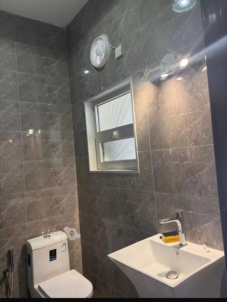 Floor for Sale in Riyadh Al Jazirah 16