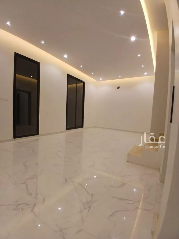 فيلا للبيع في شارع أبي العز الحبشي, حي المرجان, مدينة الرياض, منطقة الرياض صورة 2