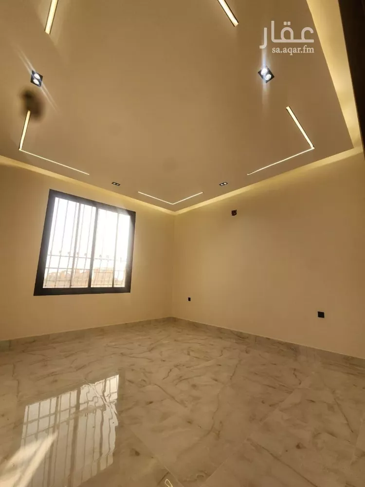 دور للبيع في شارع حسن الشاعر, حي الرمال, مدينة الرياض, منطقة الرياض صورة 3
