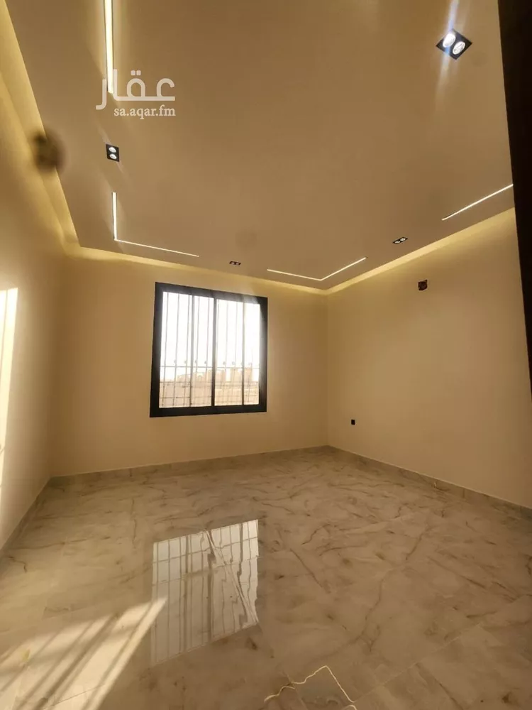 دور للبيع في شارع حسن الشاعر, حي الرمال, مدينة الرياض, منطقة الرياض صورة 5