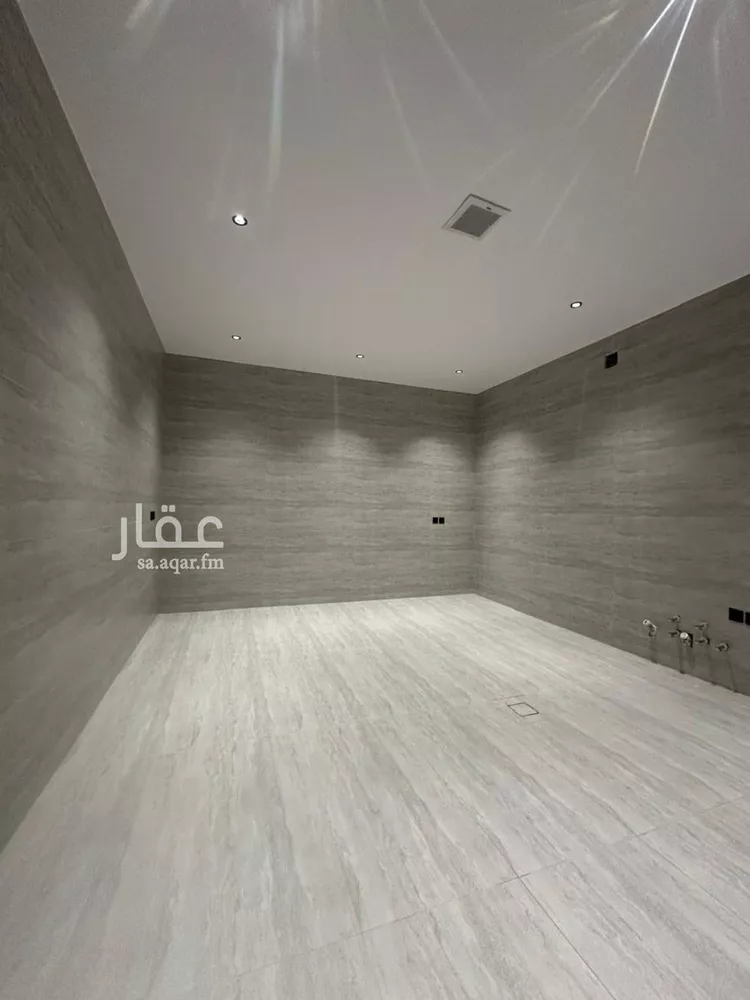 فيلا للبيع في شارع حسين باسلامه, حي الرمال, مدينة الرياض, منطقة الرياض صورة 2
