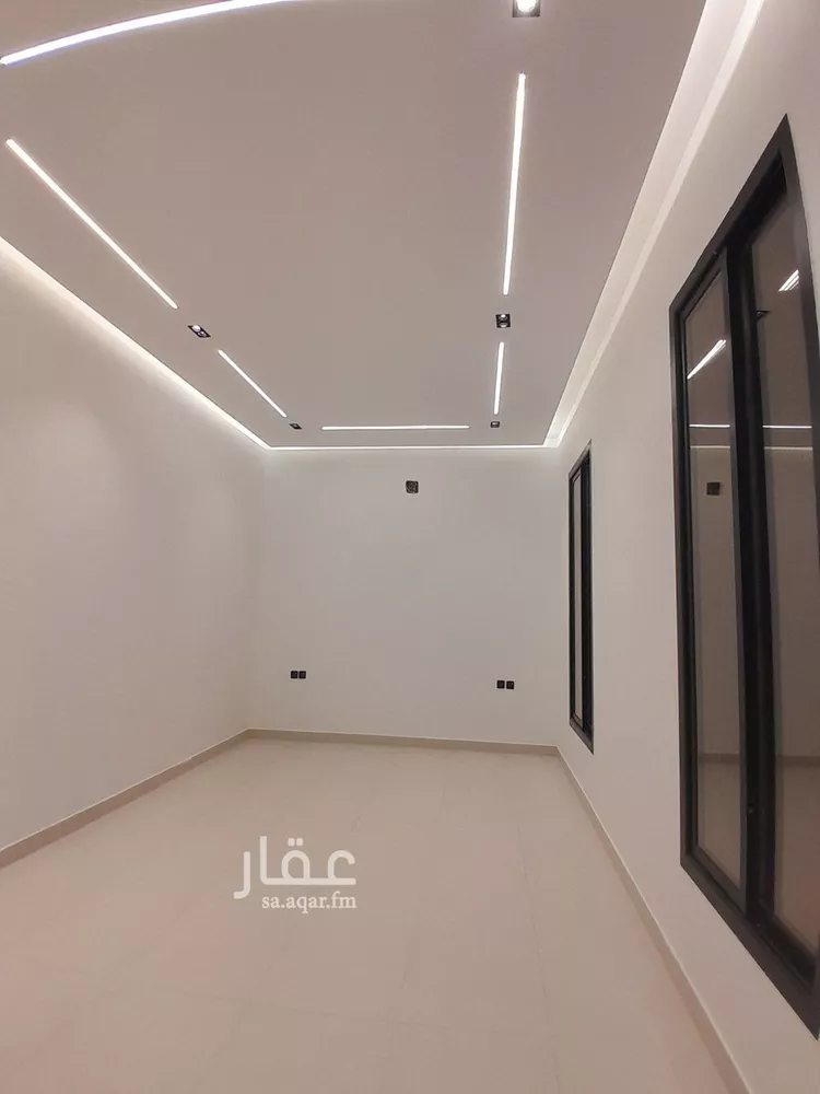 Floor for Sale in Riyadh Al Khaleej 6