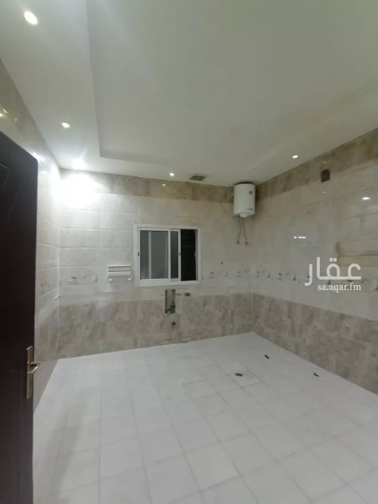 عمارة للإيجار في شارع محمد بن القزاز, حي الجنادرية, مدينة الرياض, منطقة الرياض صورة 2