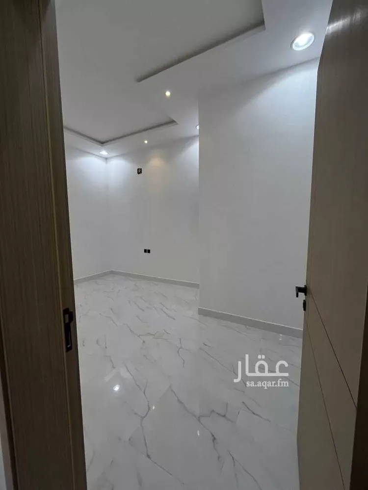 دور للبيع في حي عكاظ, مدينة الرياض, منطقة الرياض صورة 2