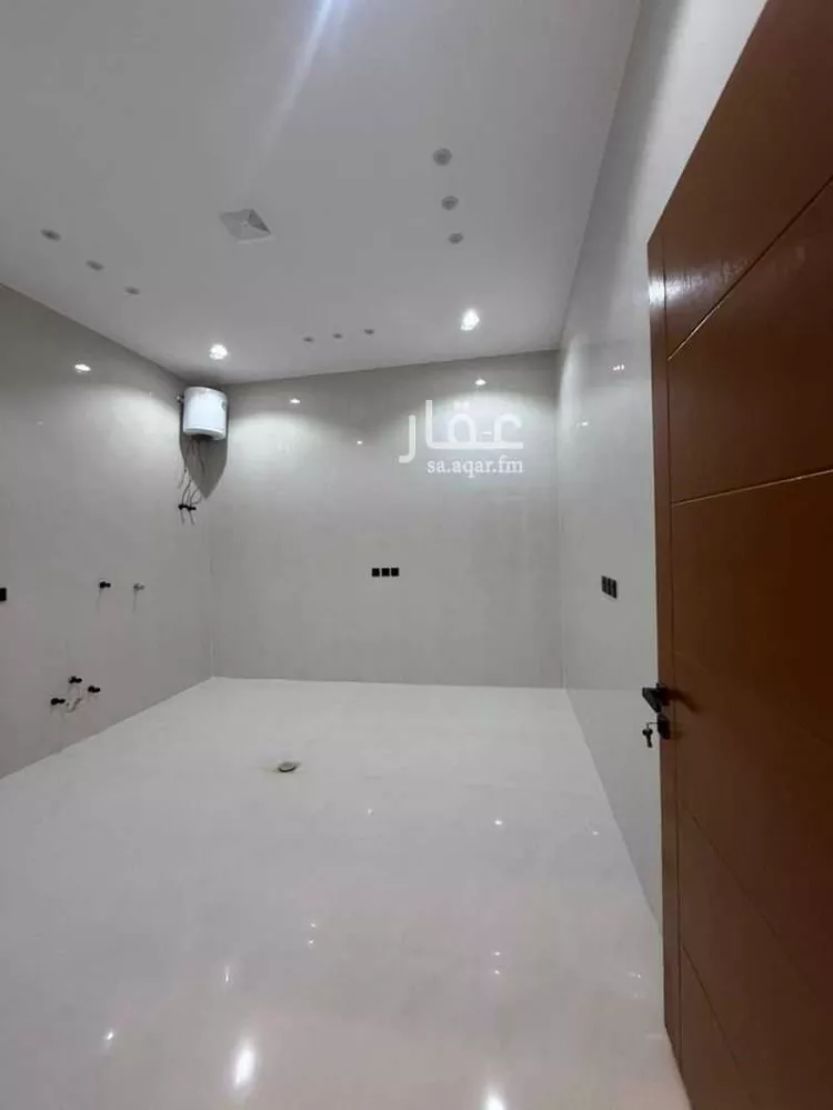 دور للبيع في شارع زينب الهلاليه, حي طويق, مدينة المزاحمية, منطقة الرياض