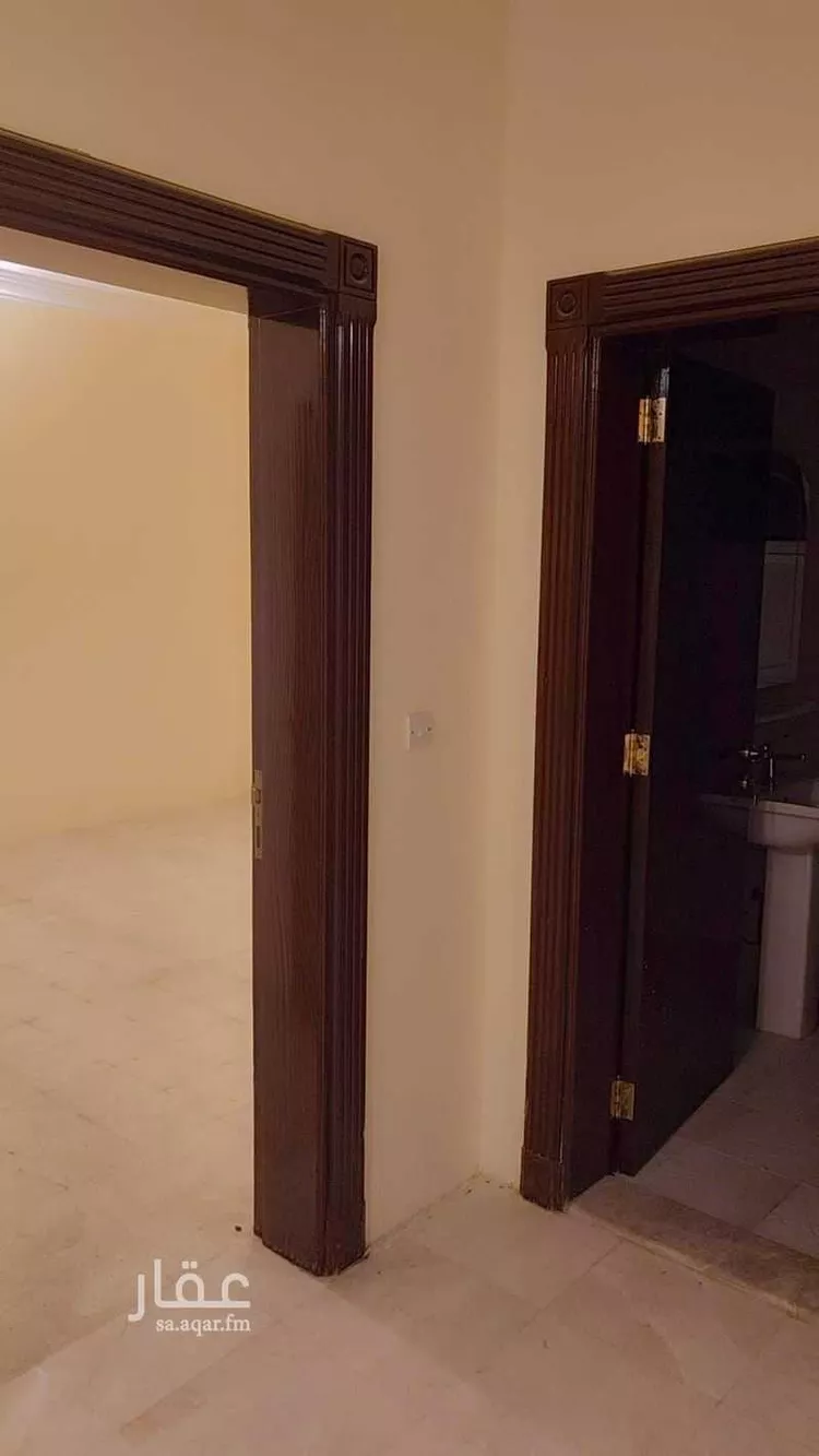 فيلا للإيجار في شارع هشام بن معاوية, حي الروضة, مدينة الرياض, منطقة الرياض صورة 5