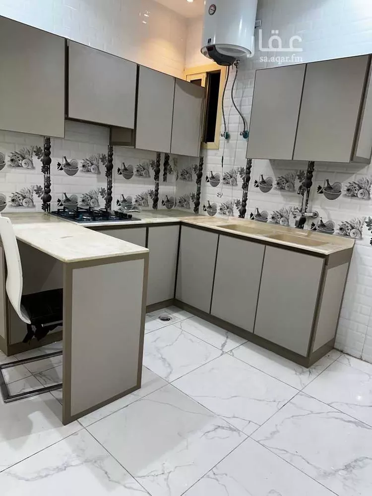 شقة للإيجار في شارع الامير عبدالعزيز بن مساعد بن جلوي ، حي البشر ، بريدة ، بريدة صورة 2