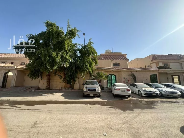 فيلا للبيع في شارع المضمار, حي الخليج, مدينة الرياض, منطقة الرياض
