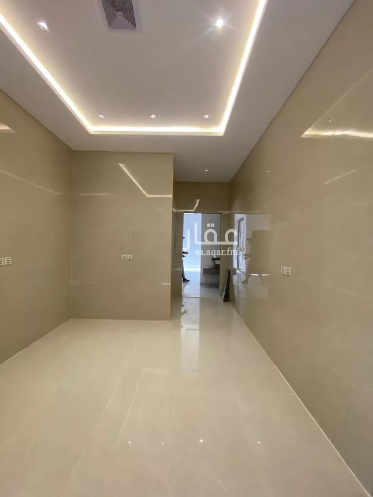 فيلا للبيع في شارع عمر بن الشهيد, حي النهضة, مدينة الرياض, منطقة الرياض صورة 3