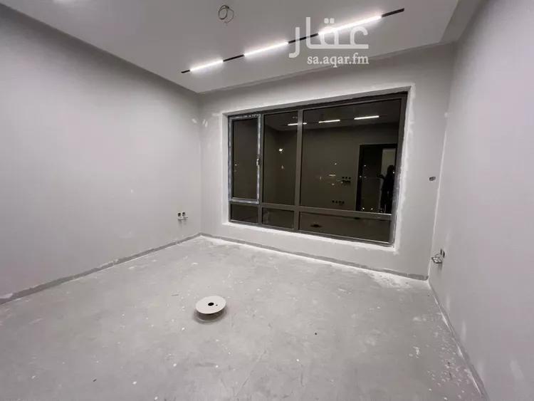 دور للبيع في شارع الطنيب, حي غرناطة, مدينة الرياض, منطقة الرياض صورة 3