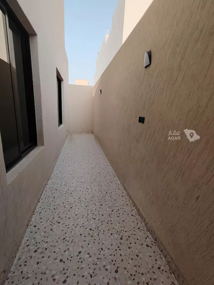 Floor for Sale in Riyadh Ash Sharq 12