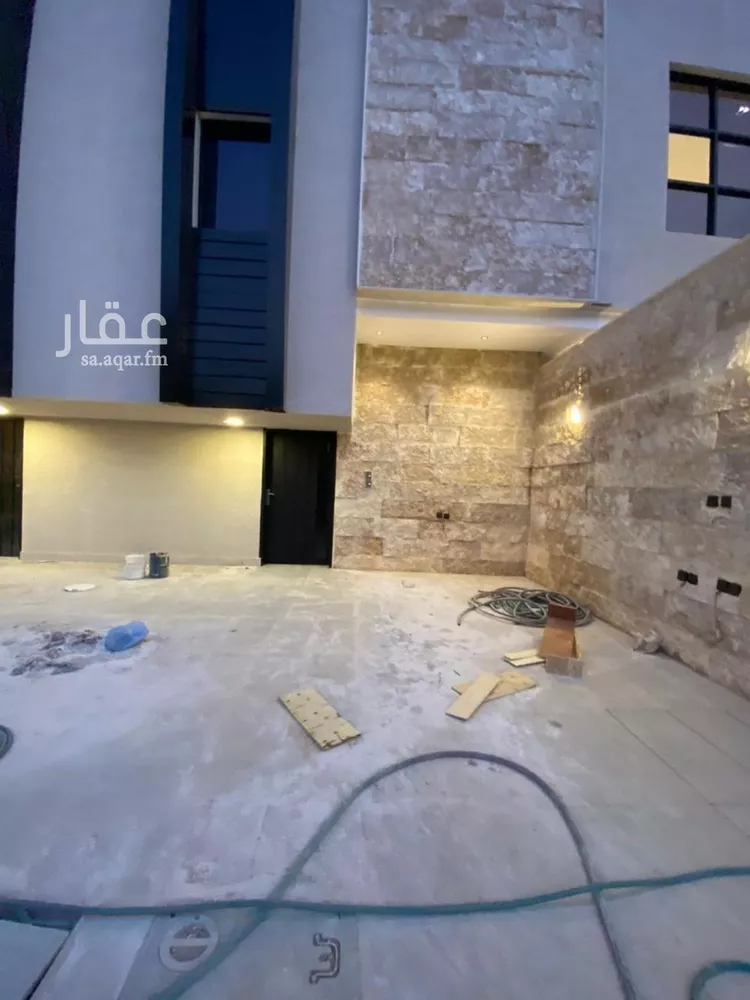 دور للبيع في شارع عبدالله الأنصاري, حي الخليج, مدينة الرياض, منطقة الرياض