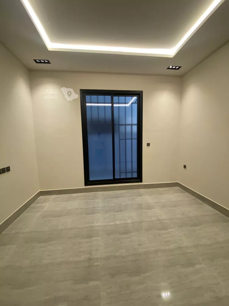 Floor for Sale in Riyadh Ar Rimal 9