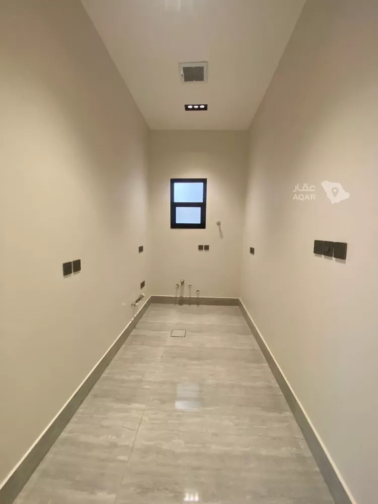 Floor for Sale in Riyadh Ar Rimal 8
