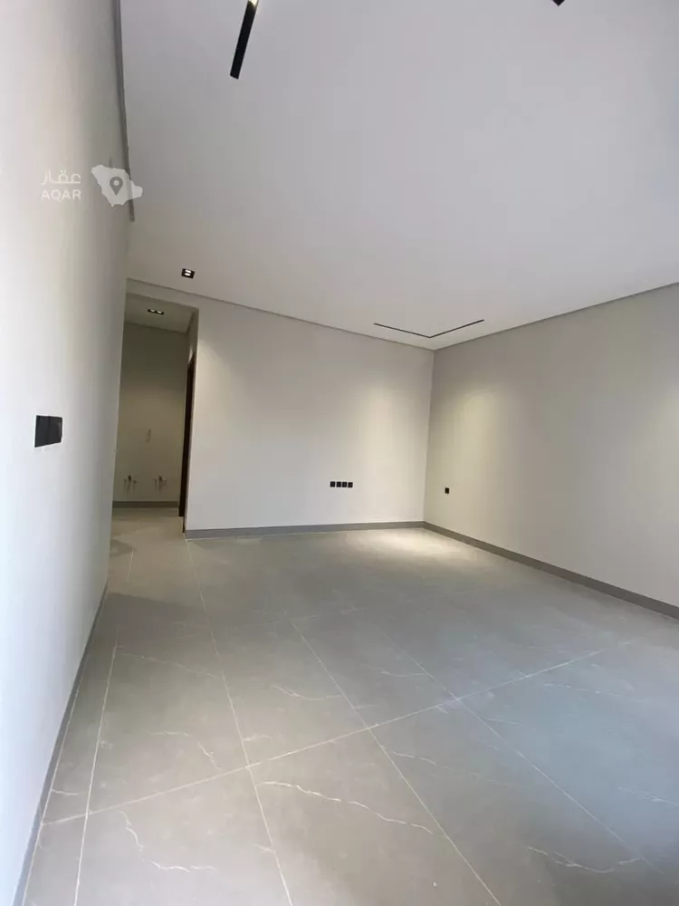 Floor for Sale in Riyadh Ishbiliyah 23