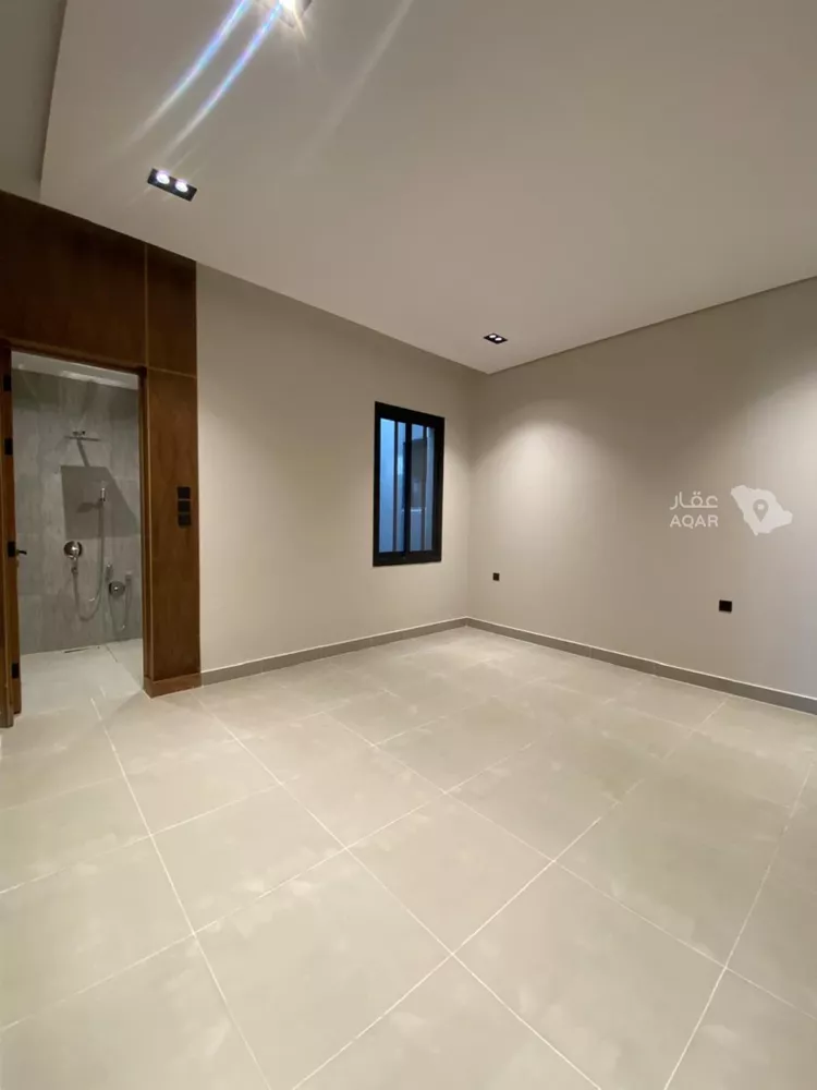 Floor for Sale in Riyadh Al Yarmouk 7