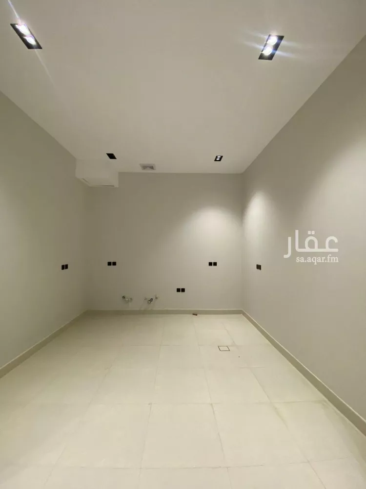 دور للبيع في شارع النايفة, حي اليرموك, مدينة الرياض, منطقة الرياض صورة 3