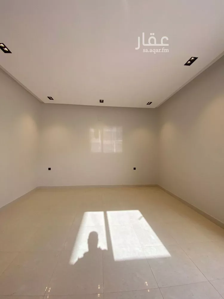 دور للبيع في شارع النايفة, حي اليرموك, مدينة الرياض, منطقة الرياض صورة 4