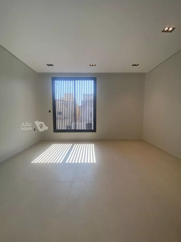 Floor for Sale in Riyadh Al Yarmouk 11
