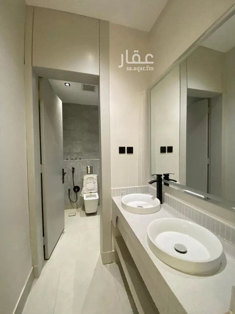 فيلا للبيع في شارع المحجر, حي الجنادرية, مدينة الرياض, منطقة الرياض صورة 5