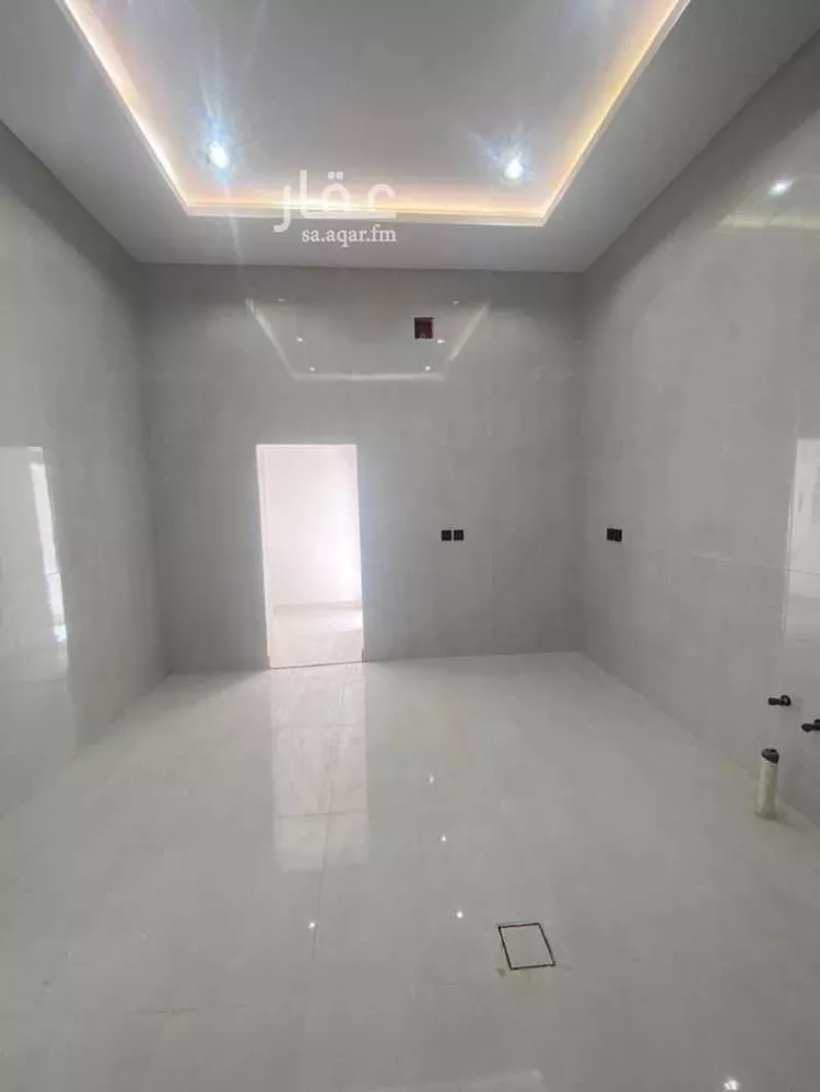 Villa for Sale in Riyadh Al Janadriyah 11