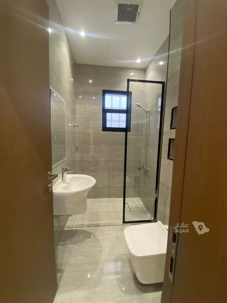Floor for Sale in Riyadh Ar Rimal 6