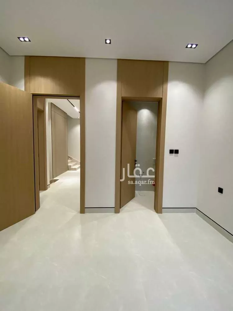 فيلا للبيع في شارع عبدالوهاب التميمي, حي الرمال, مدينة الرياض, منطقة الرياض صورة 2