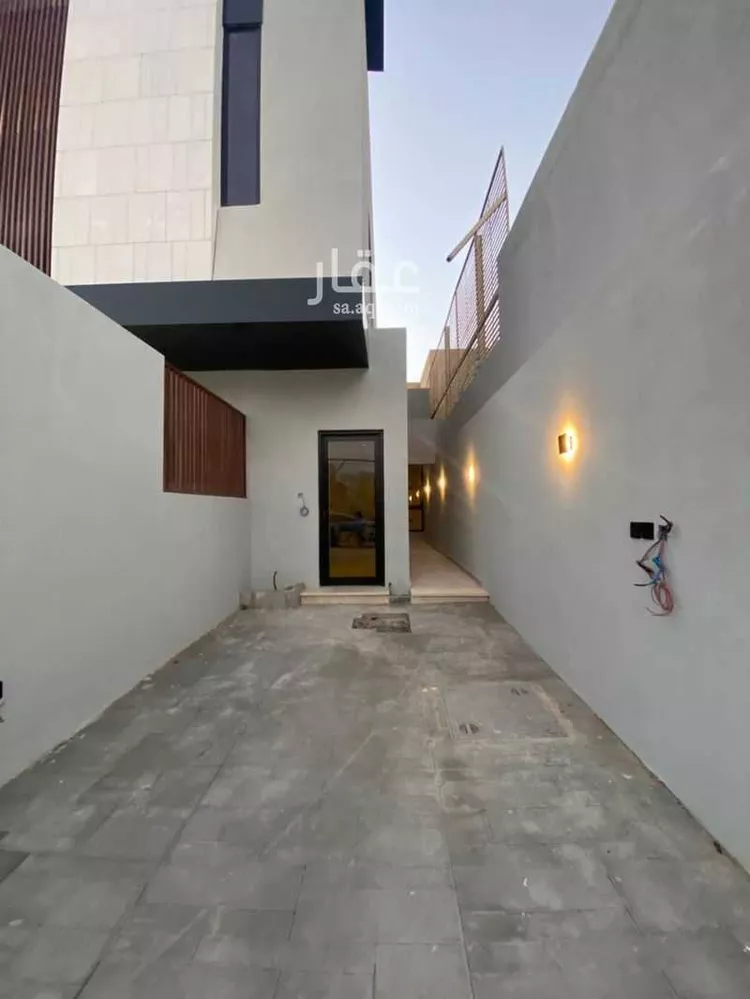 Floor for Sale in Riyadh Al Olaya