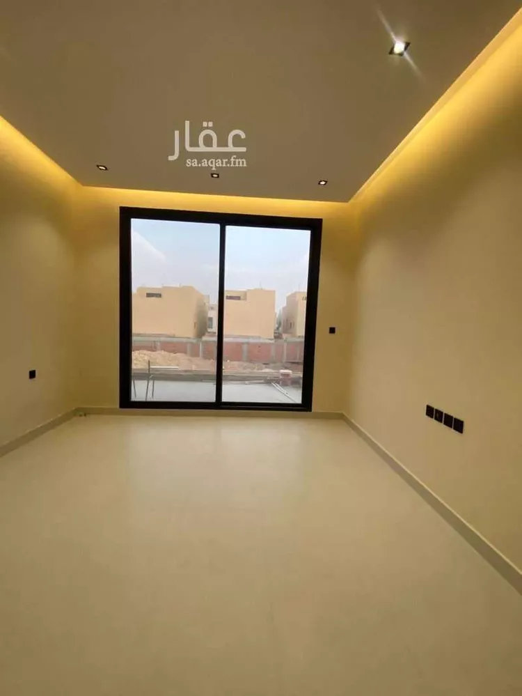 فيلا للبيع في شارع زياد بن أيوب, حي الرمال, مدينة الرياض, منطقة الرياض صورة 2