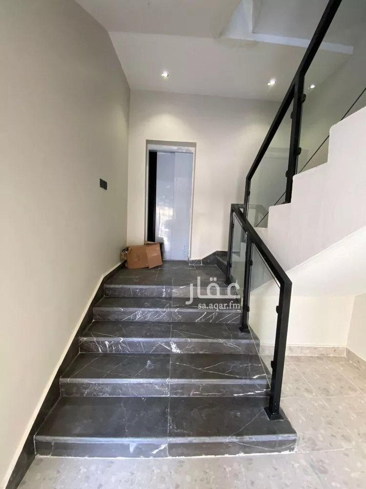 دور للبيع في شارع الخزيم, حي إشبيلية, مدينة الرياض, منطقة الرياض صورة 2