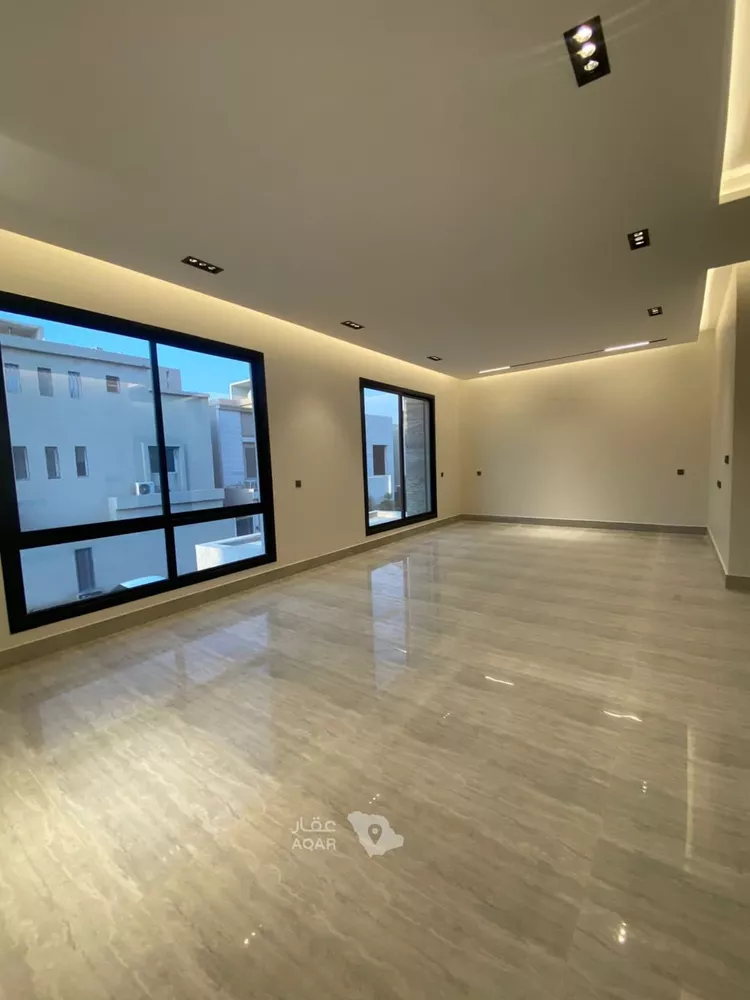Floor for Sale in Riyadh Ar Rimal 12