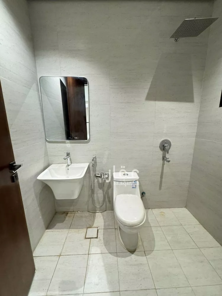 دور للبيع في شارع رقم 322, حي المونسية, مدينة الرياض, منطقة الرياض صورة 3