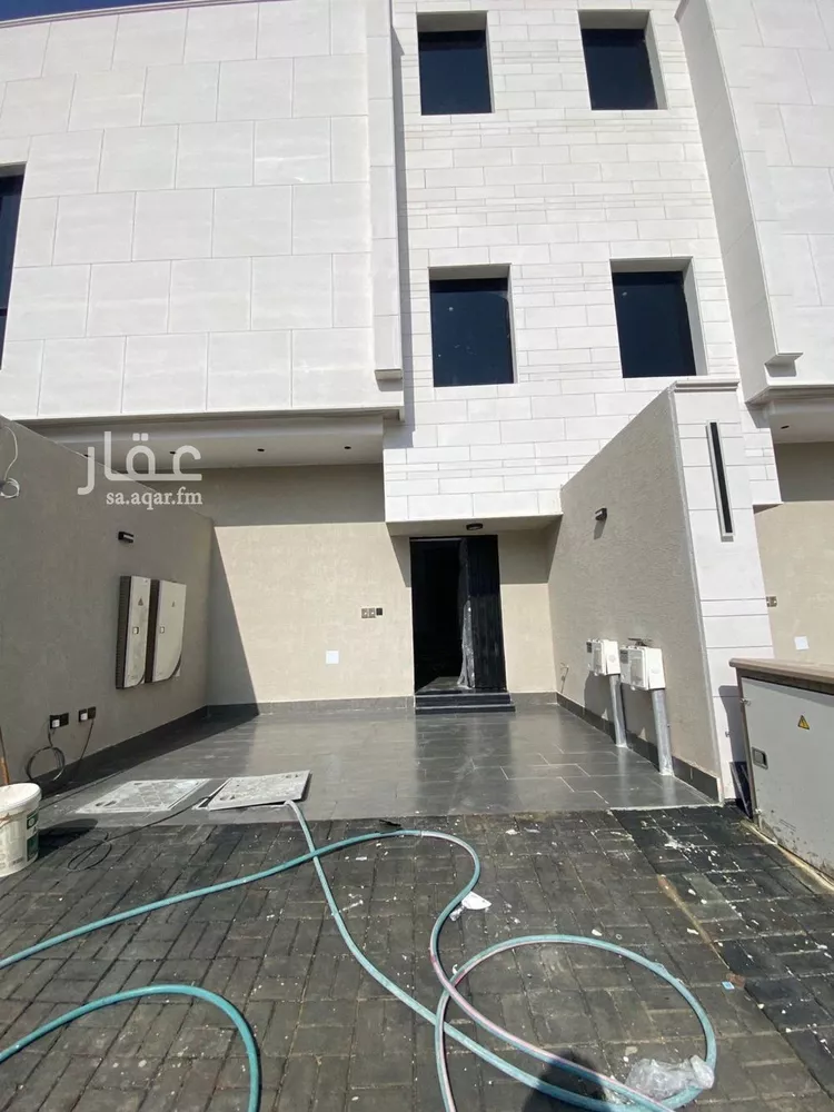 دور للبيع في شارع العمور, حي الأندلس, مدينة الرياض, منطقة الرياض