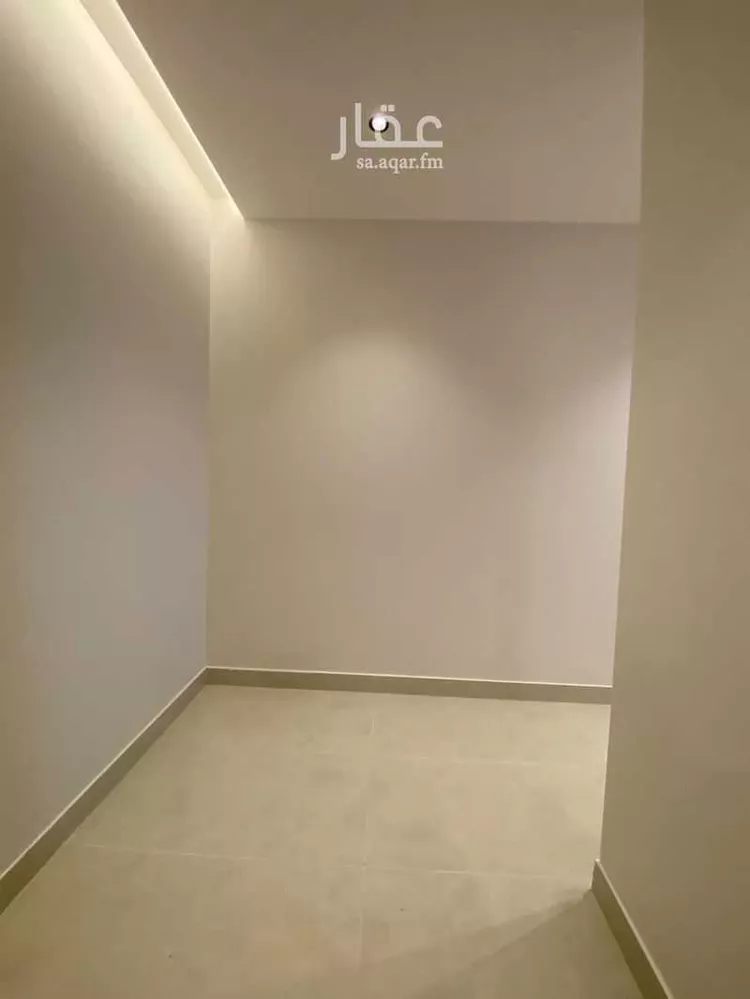 فيلا للبيع في شارع رباح بن عبدالله, حي الروضة, مدينة الرياض, منطقة الرياض صورة 3