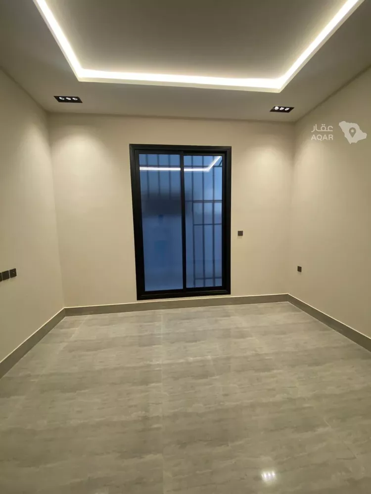 Floor for Sale in Riyadh Ar Rimal 9