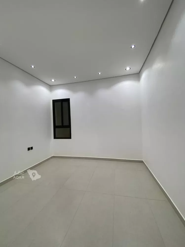 Floor for Sale in Riyadh Al Qadisiyah 2