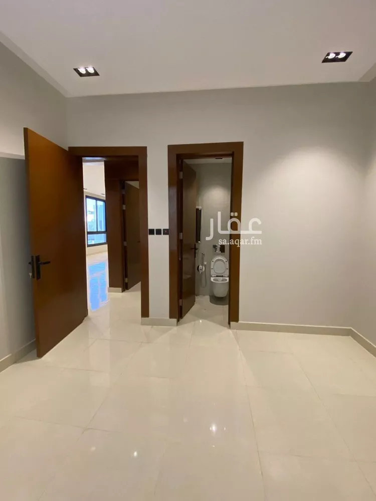 دور للبيع في شارع النايفة, حي اليرموك, مدينة الرياض, منطقة الرياض صورة 3