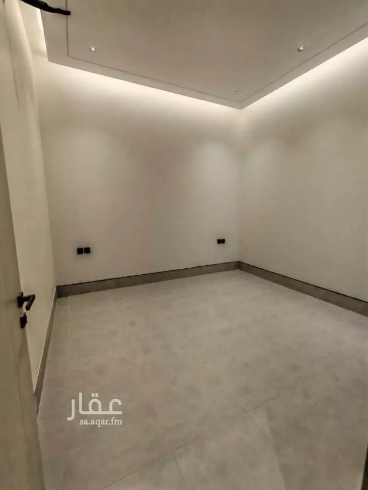 دور للبيع في شارع ناصر الرشيد, حي الرمال, مدينة الرياض, منطقة الرياض 11