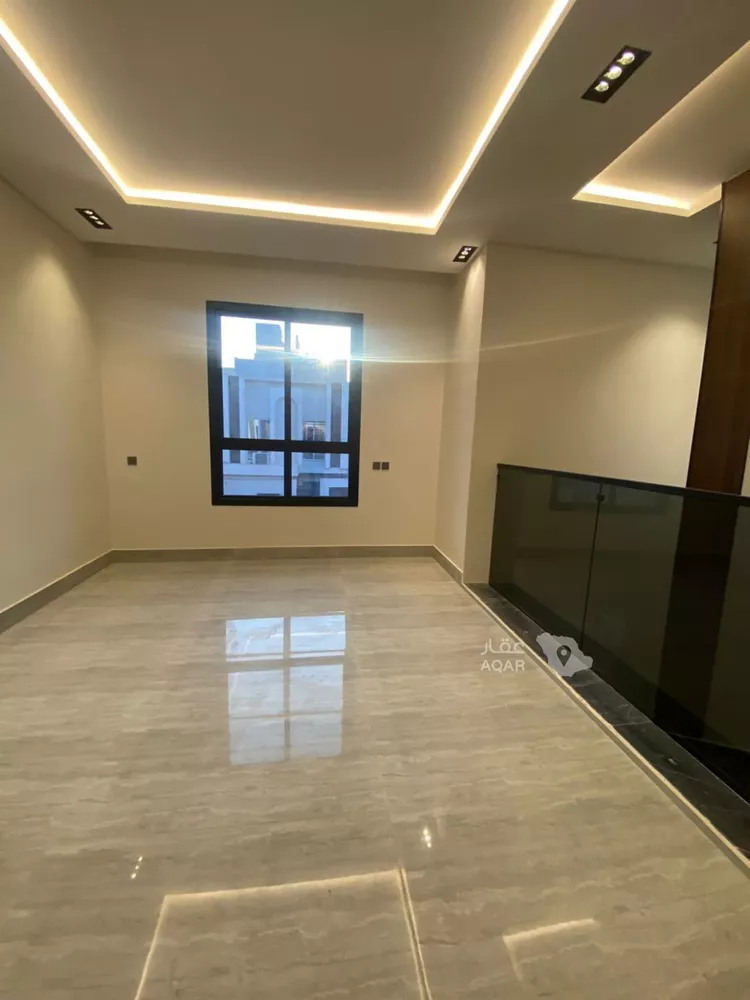 Floor for Sale in Riyadh Ar Rimal 15