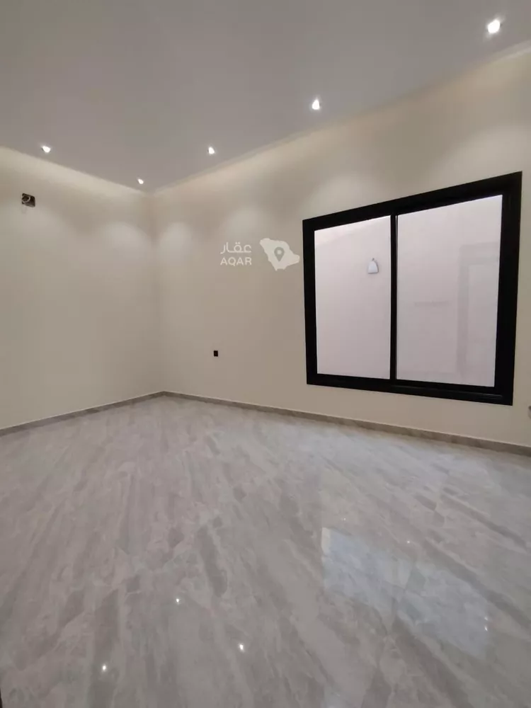 Floor for Sale in Riyadh Ash Sharq 6