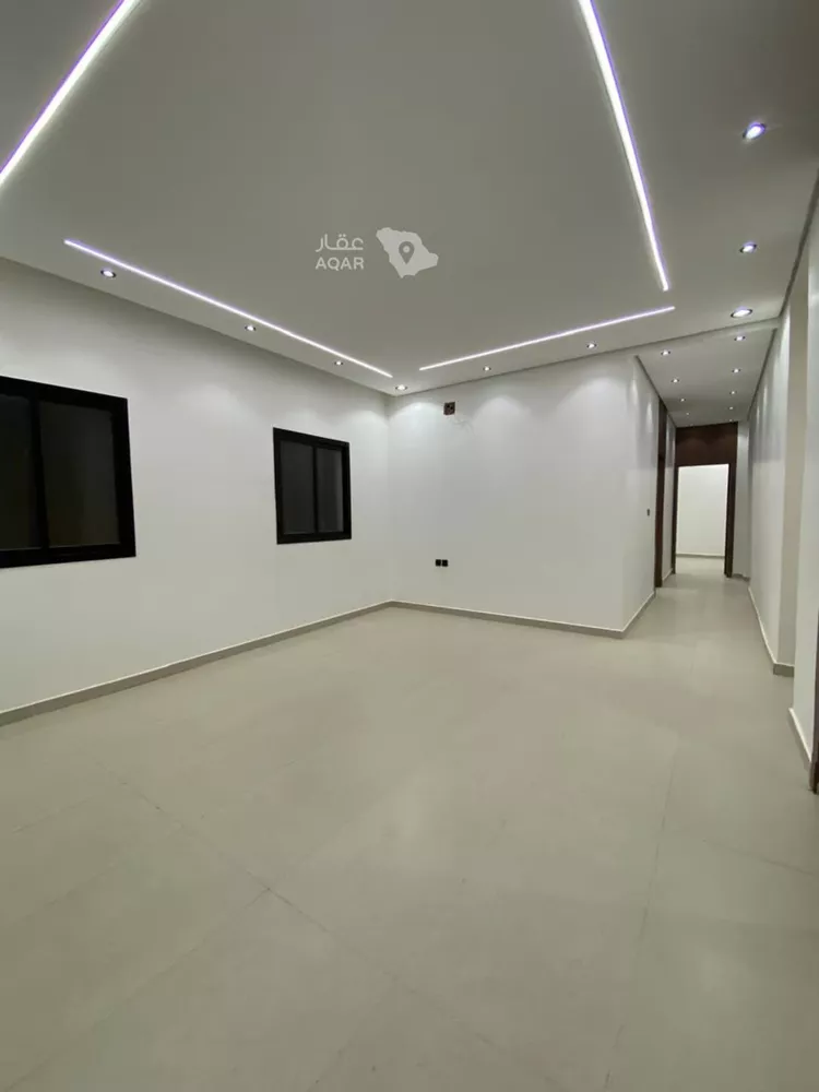 Floor for Sale in Riyadh Al Qadisiyah 5
