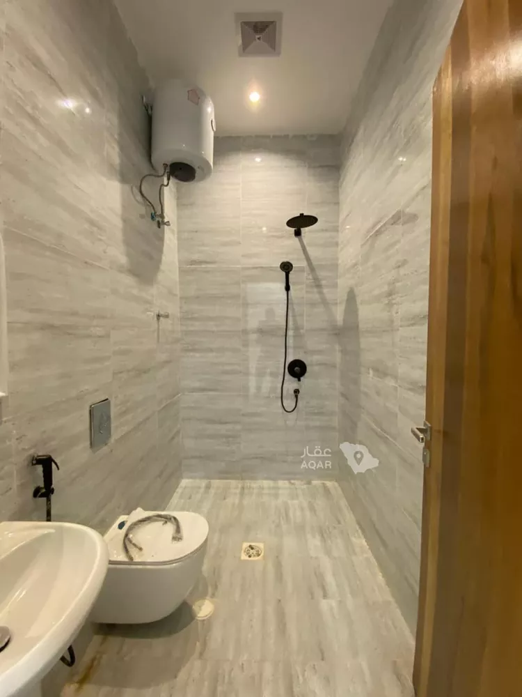 Floor for Sale in Riyadh Al Qadisiyah 10