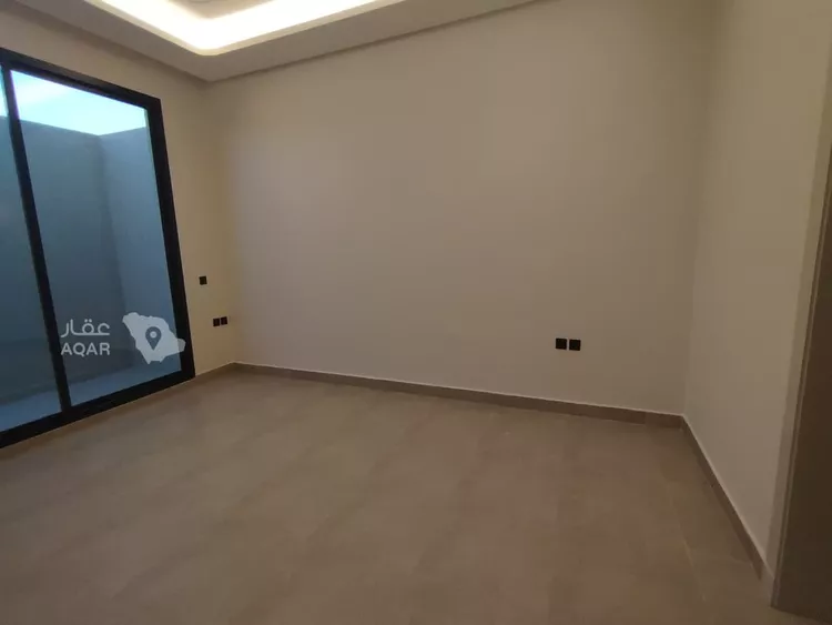 Floor for Sale in Riyadh Ar Rimal 7