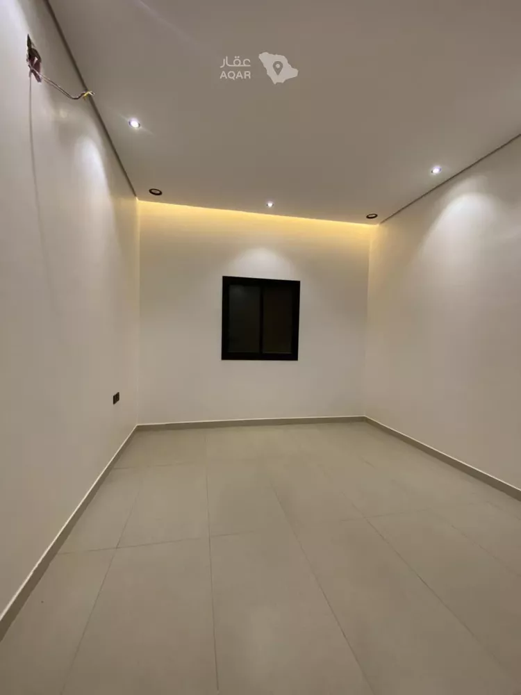 Floor for Sale in Riyadh Al Qadisiyah 6