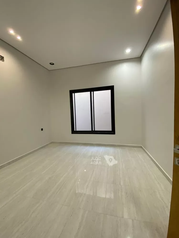 Floor for Sale in Riyadh Al Qadisiyah 17