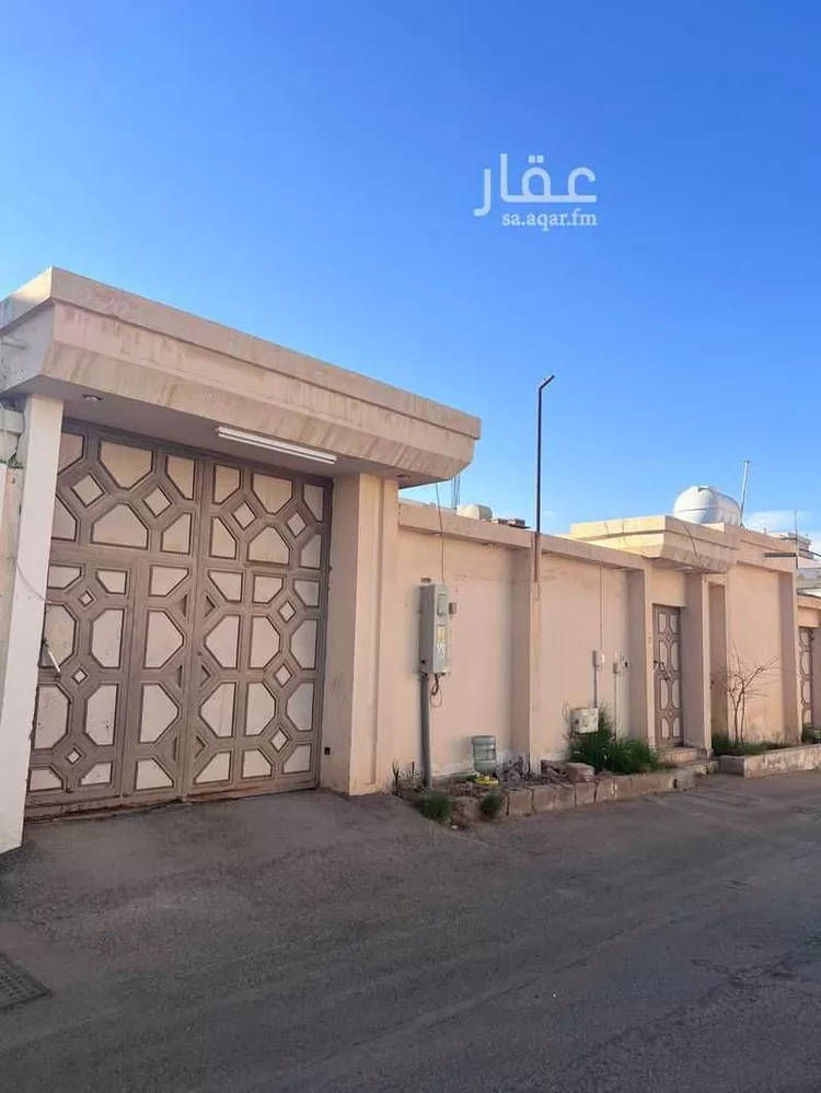 دور للبيع في شارع الحسن بن شجاع, حي النسيم, مدينة بريده, منطقة القصيم صورة 3