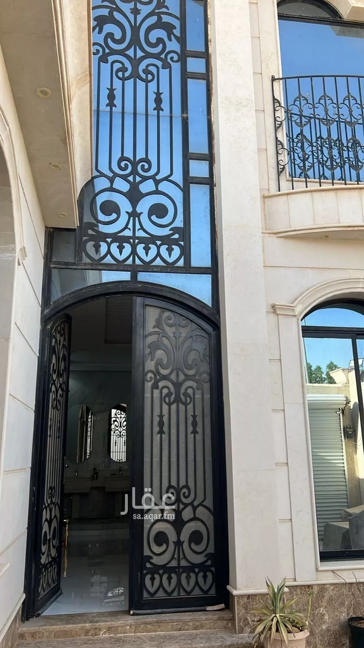 فيلا للبيع في شارع إبراهيم بن موسى الفيومي, حي الرمال, مدينة الرياض, منطقة الرياض صورة 3