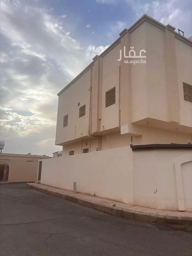 عمارة للبيع في شارع الوليد بن عبدالرحمن الجرشي, حي البركة, مدينة المدينة المنورة, منطقة المدينة المنورة صورة 2