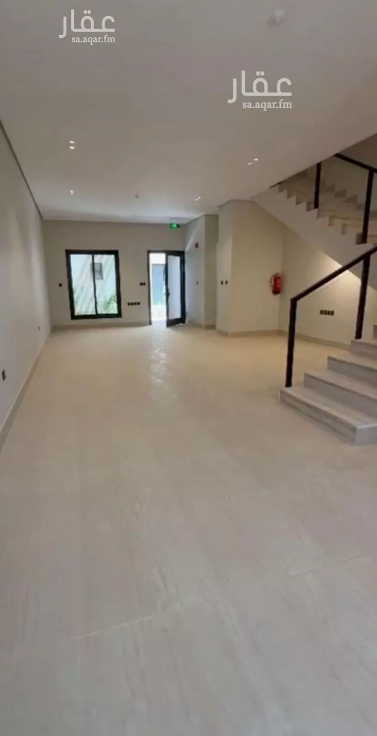 فيلا للإيجار في شارع إبراهيم آل مبارك, حي الرمال, مدينة الرياض, منطقة الرياض صورة 2