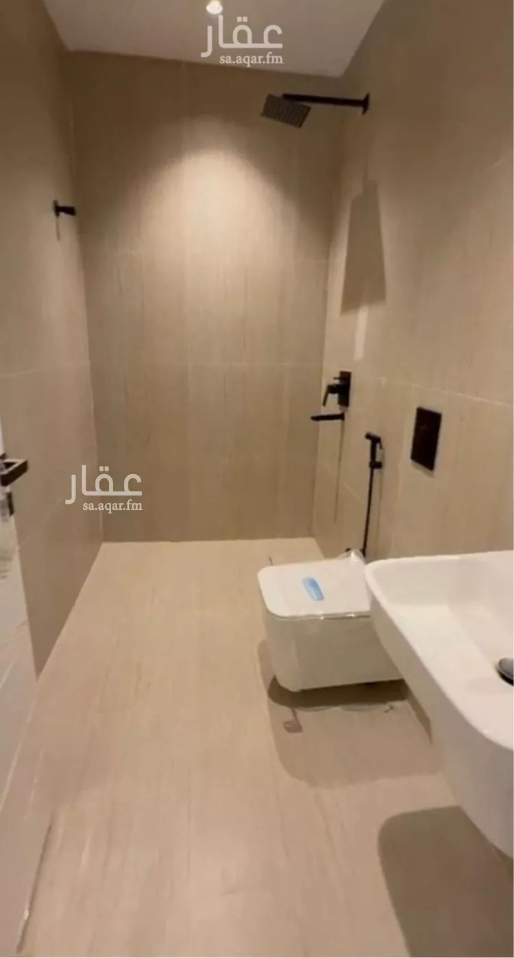 فيلا للإيجار في شارع إبراهيم آل مبارك, حي الرمال, مدينة الرياض, منطقة الرياض صورة 4